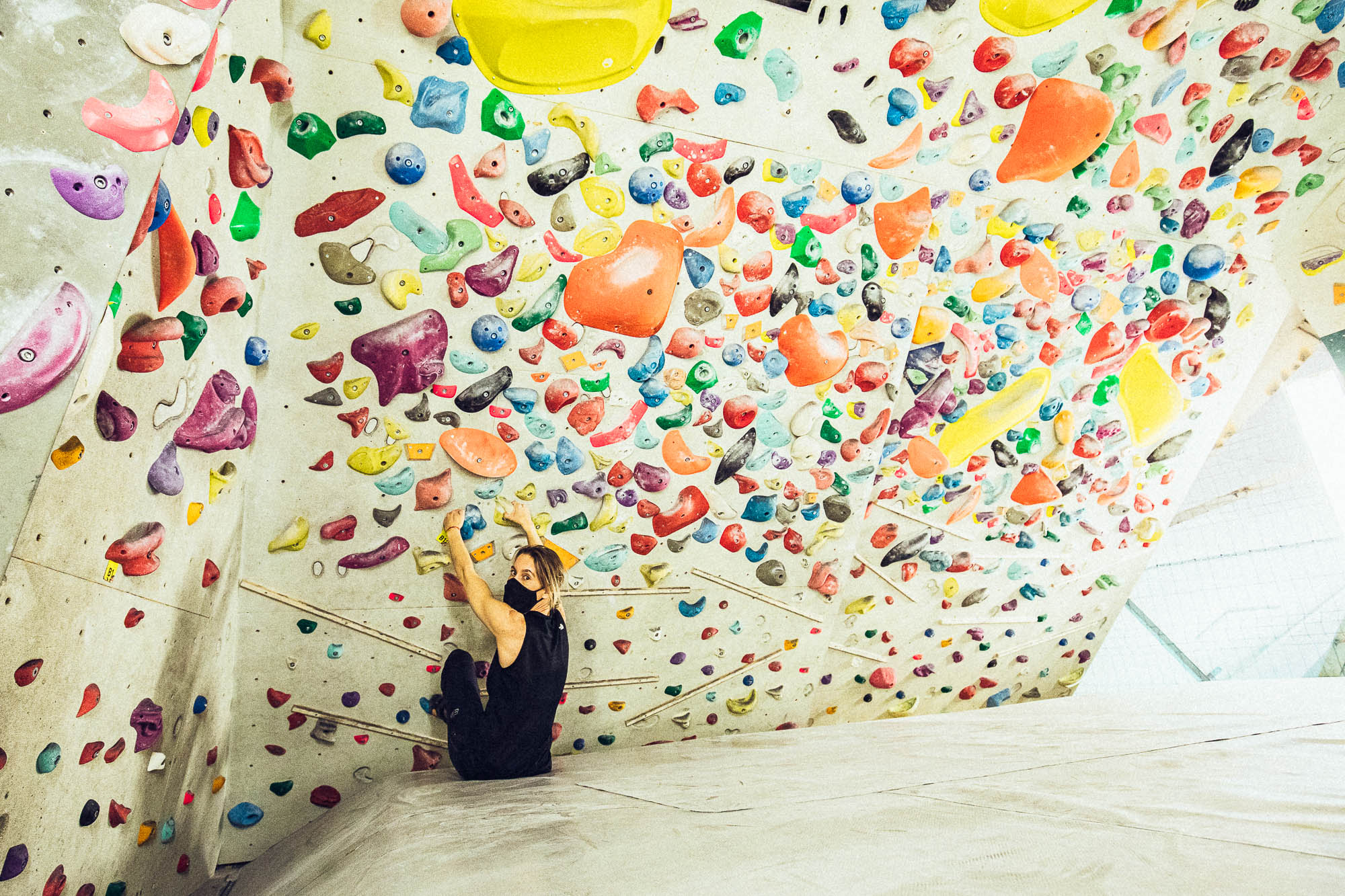 Export x3 5D4 1174 Bouldering Sarah & Vanessa Gaswerk 2020